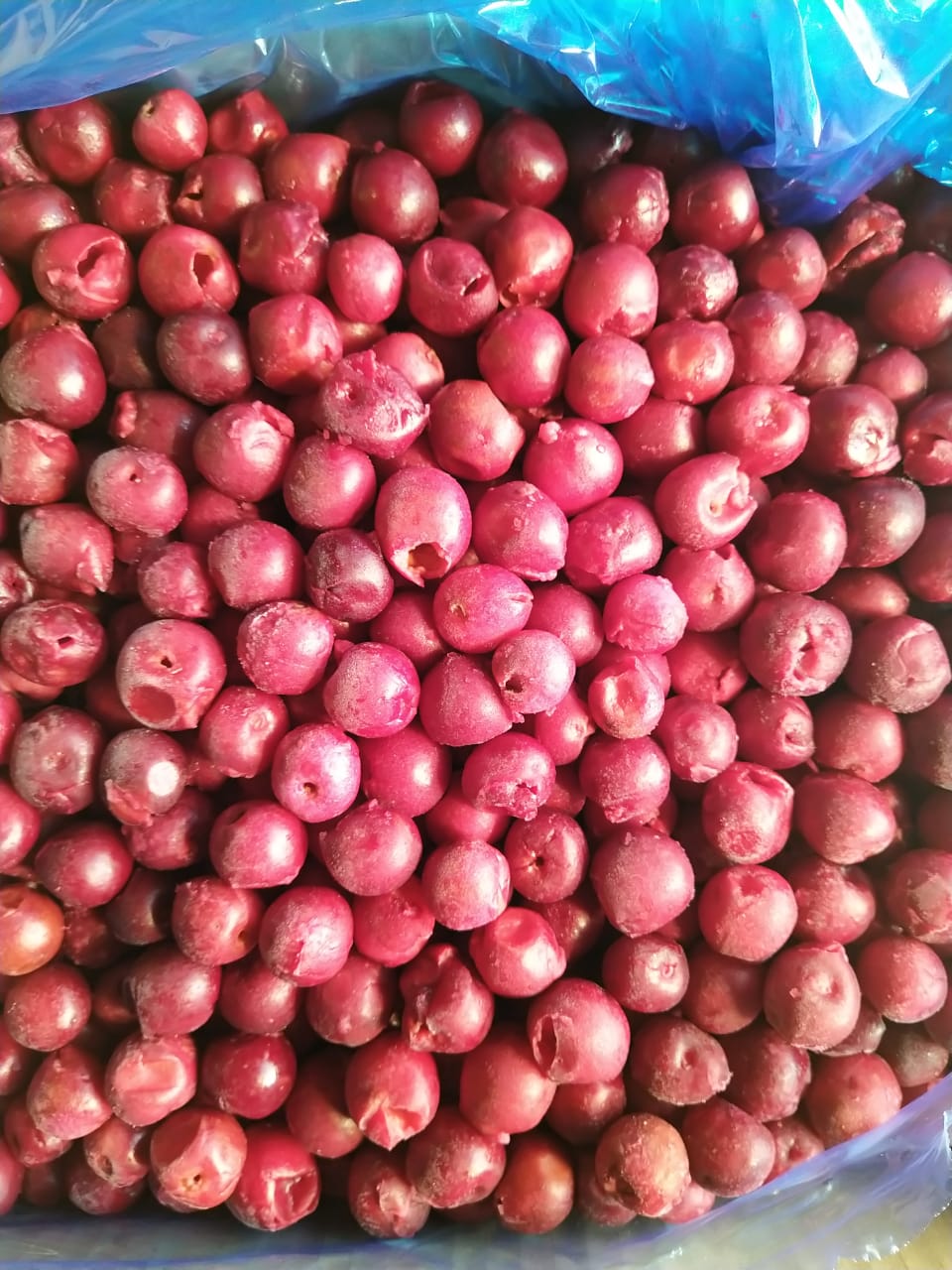 Ягоды Вишня